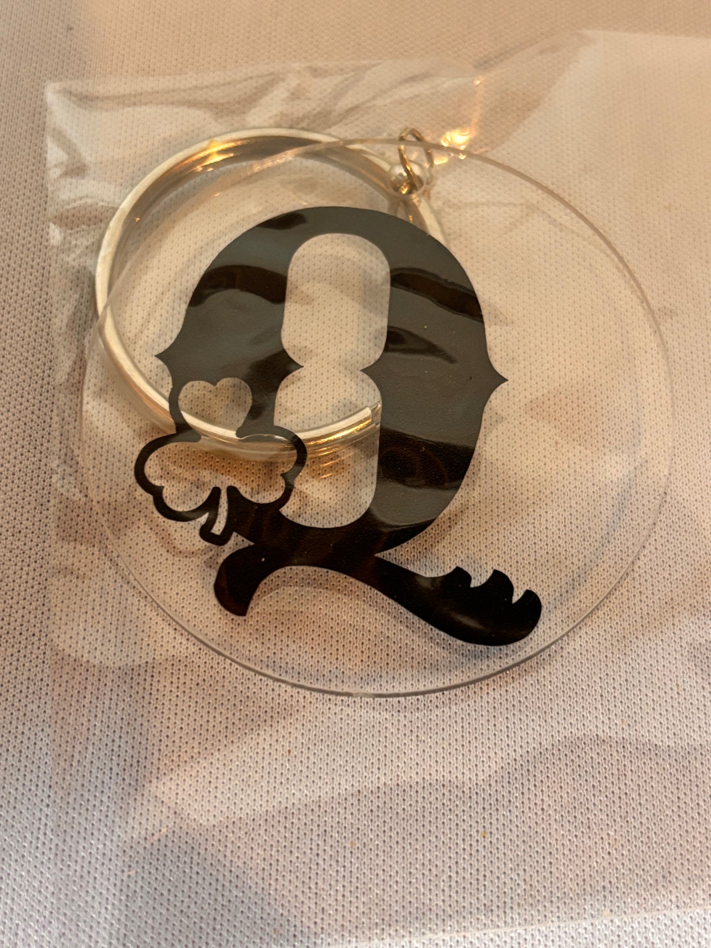 Q with Shamrock vinyl keychain